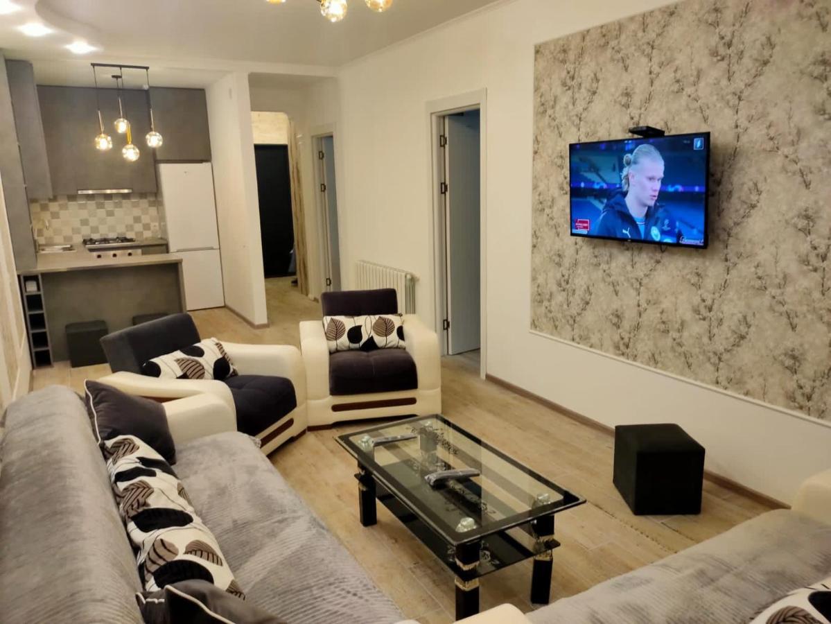 Apartament Lilia Batumi Zewnętrze zdjęcie