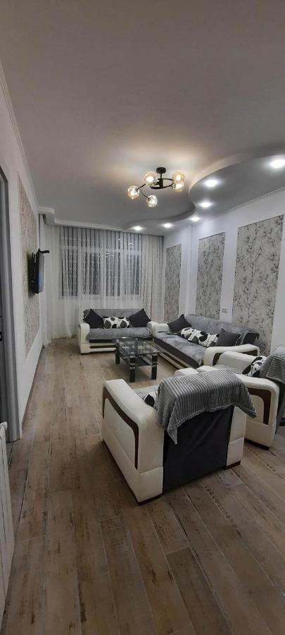 Apartament Lilia Batumi Zewnętrze zdjęcie
